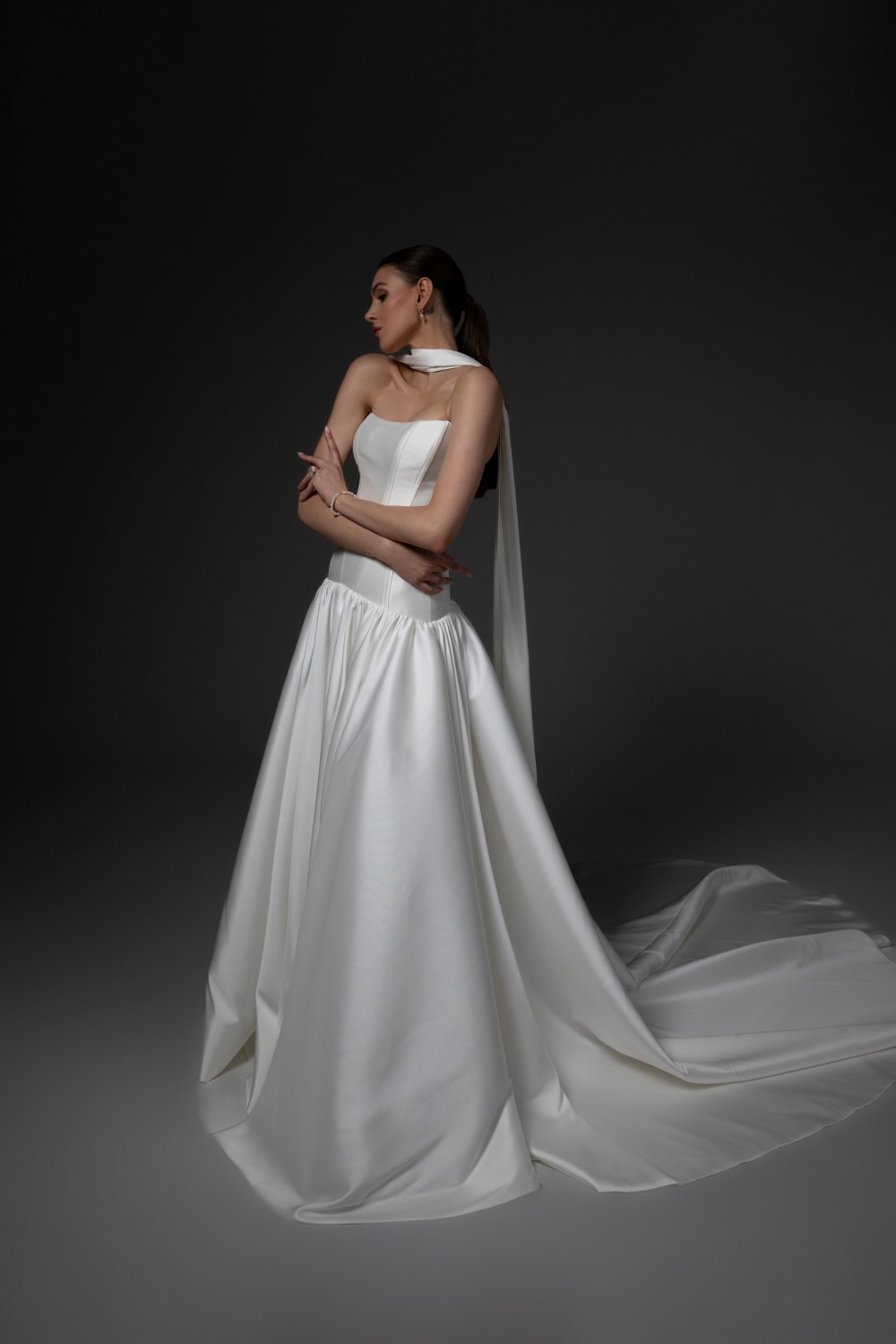 Elegant Wedding Dress with a Dropped Waist