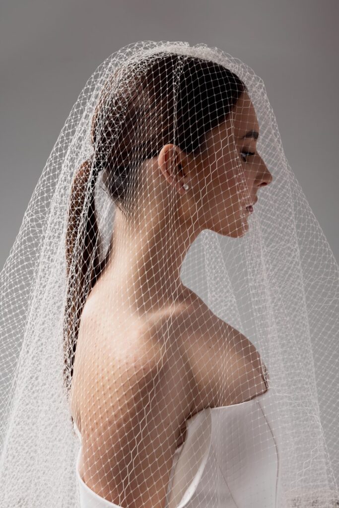 Midi-Length Veil in Midi Mesh