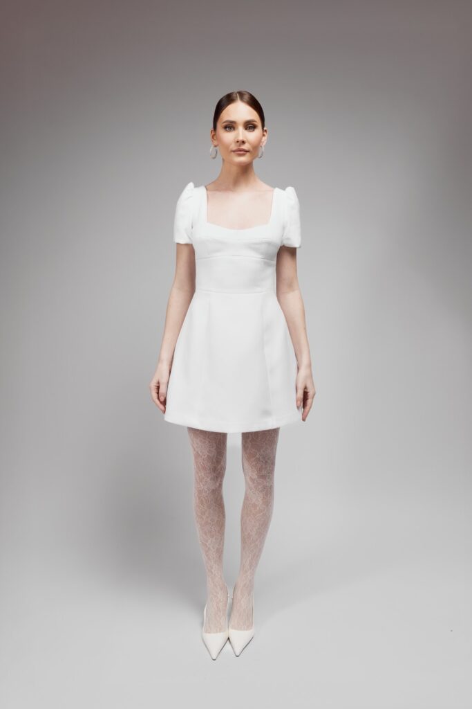 Short Modern Wedding Dress with Short Sleeves 2025